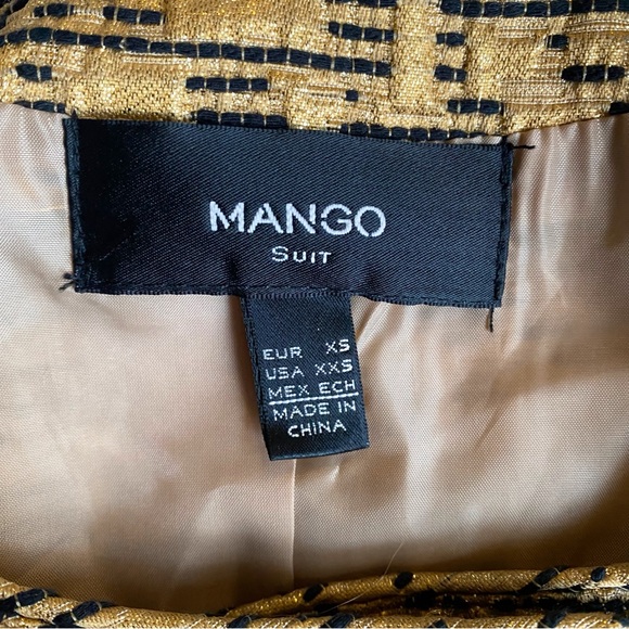 ⭐️ MANGO GOLD BLACK METALLIC BLAZER JACKET! - Picture 13 of 14